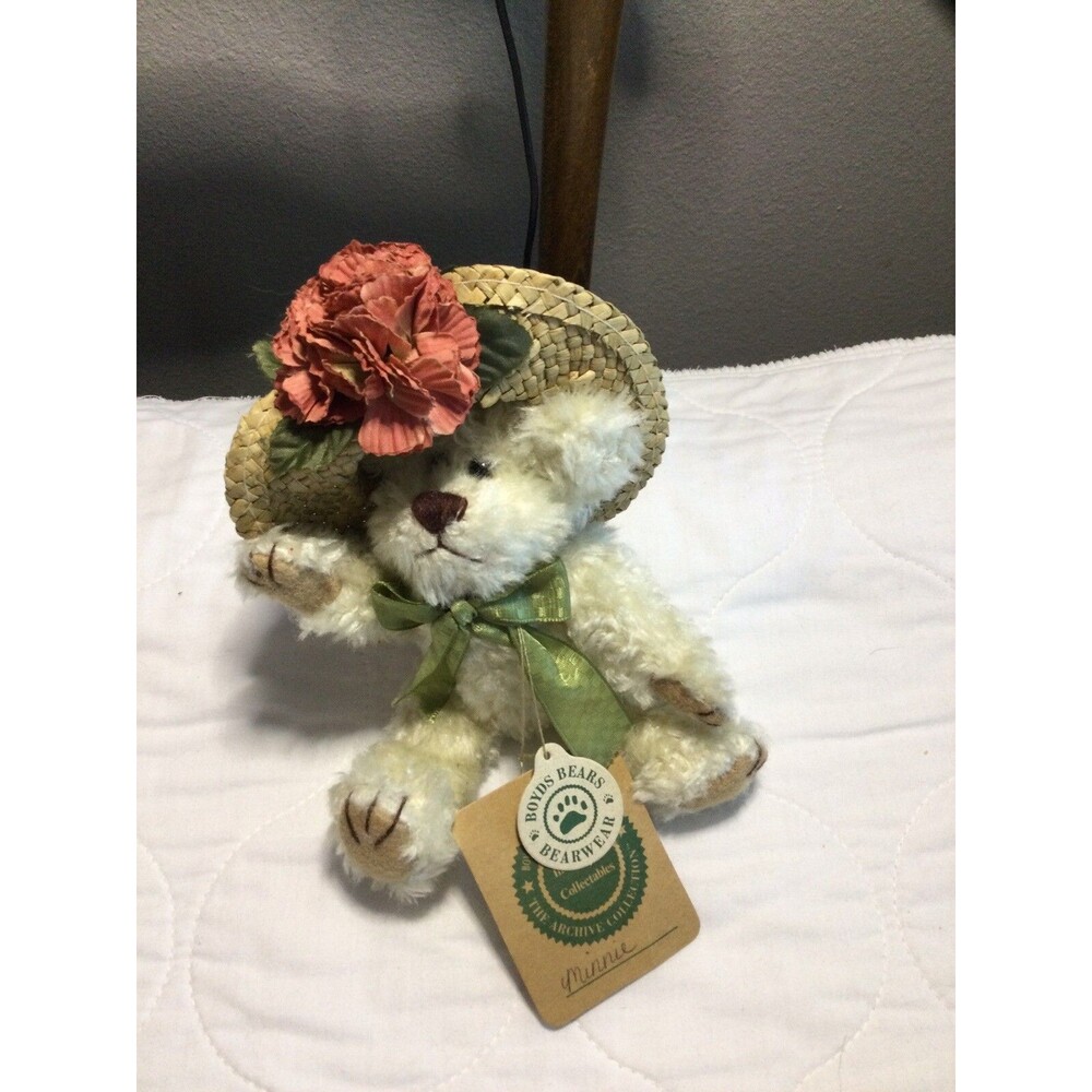 Boyds Bears Minnie Higgenthrope 7"  Floral Hat Bear , so cute